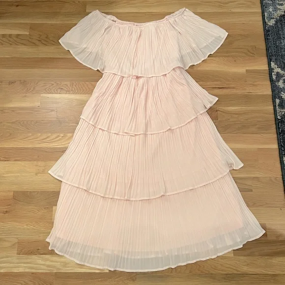 chinese dress ladies Pink Ruffle Tiered Dress - Floral Brooch Detail main image 1